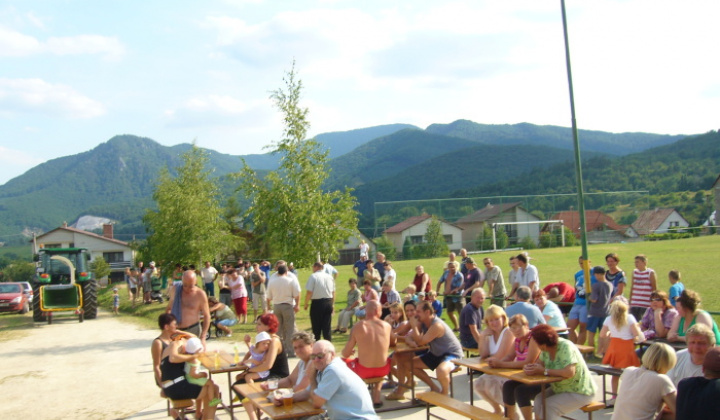 6. fotografia fotogalérie Odovzdanie obecného traktora